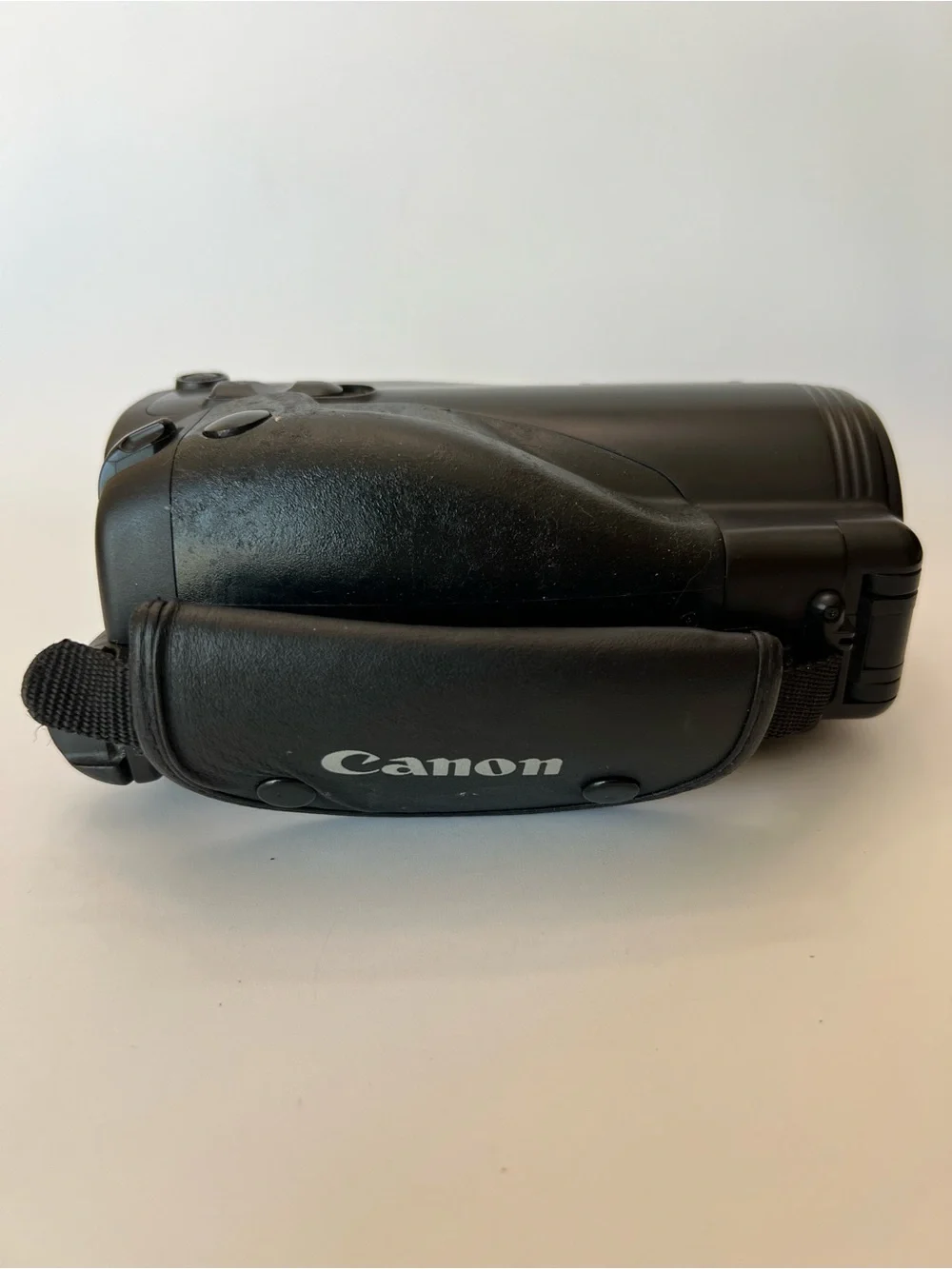 Vintage Canon PhoTura 135 Caption 35mm Film Camera 38-135mm Lens w/Case TESTED!